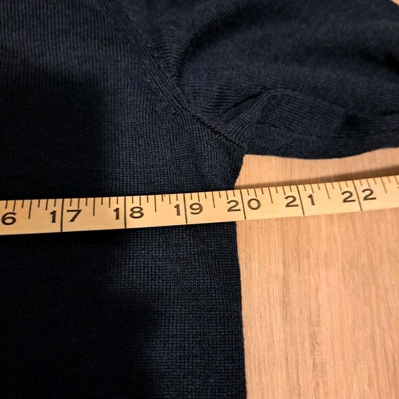 Calvin Klein Extra Fine 100% Merino Wool Sweater Men's Medium V-Neck LS Navy - Picture 8 of 8